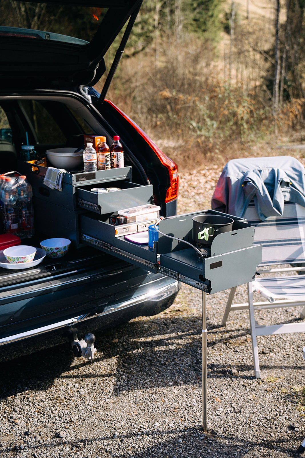 Schluss mit Chaos: Ordnung im Kofferraum mit der OutdoorU Kochbox